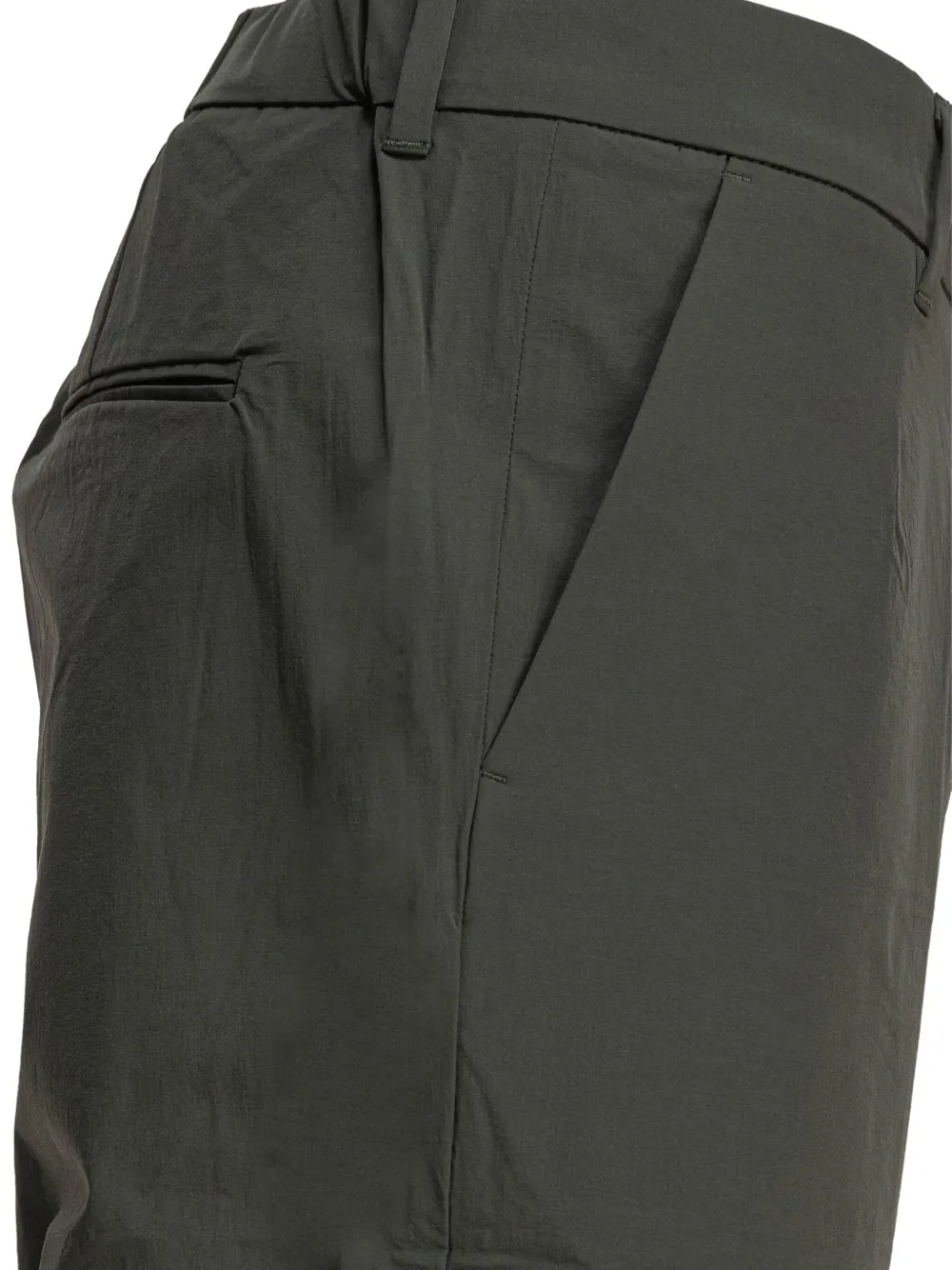 Norse Projects pocketed straight-leg trousers Groen