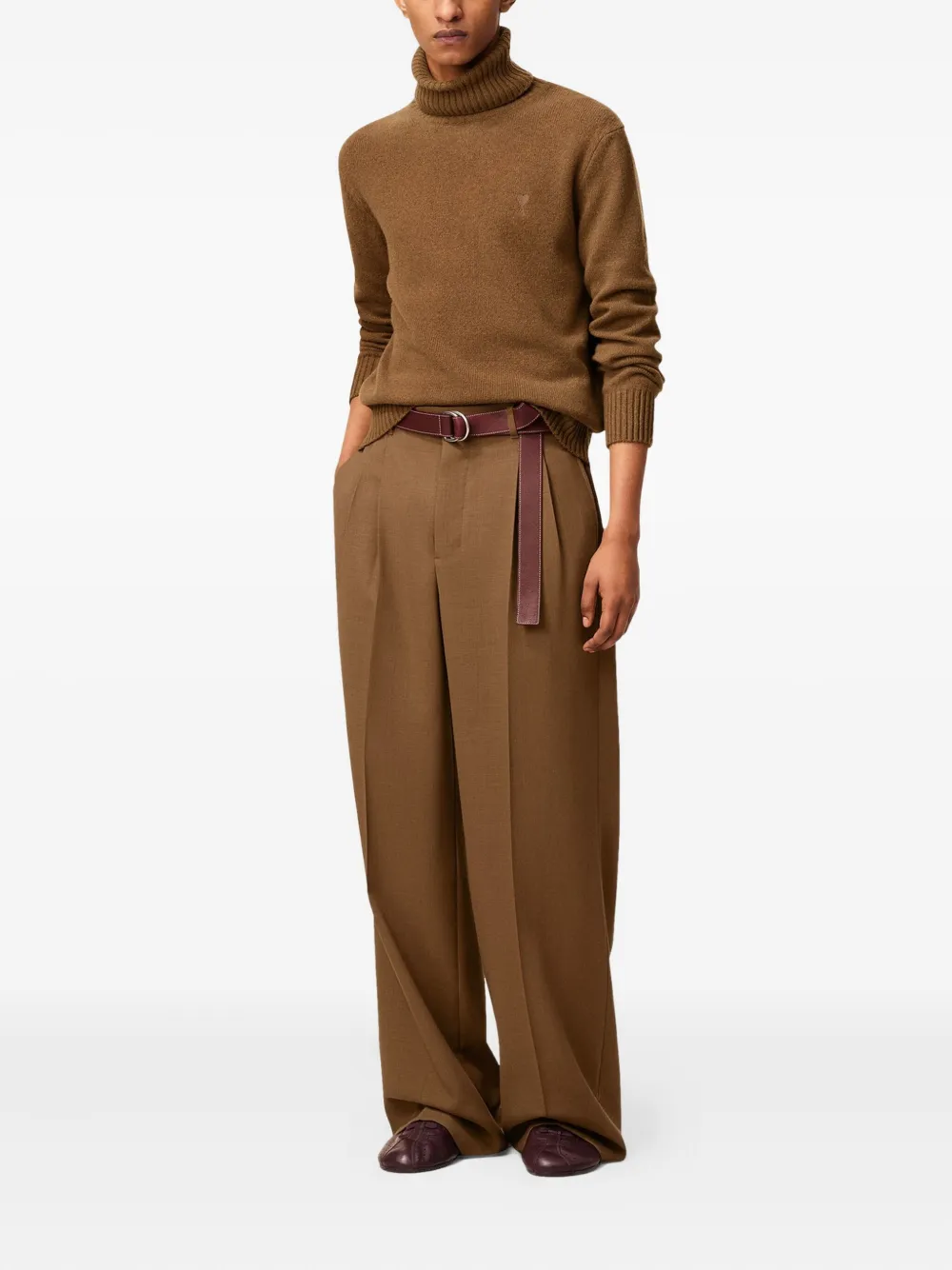 AMI Paris Broek met wijde pijpen Bruin