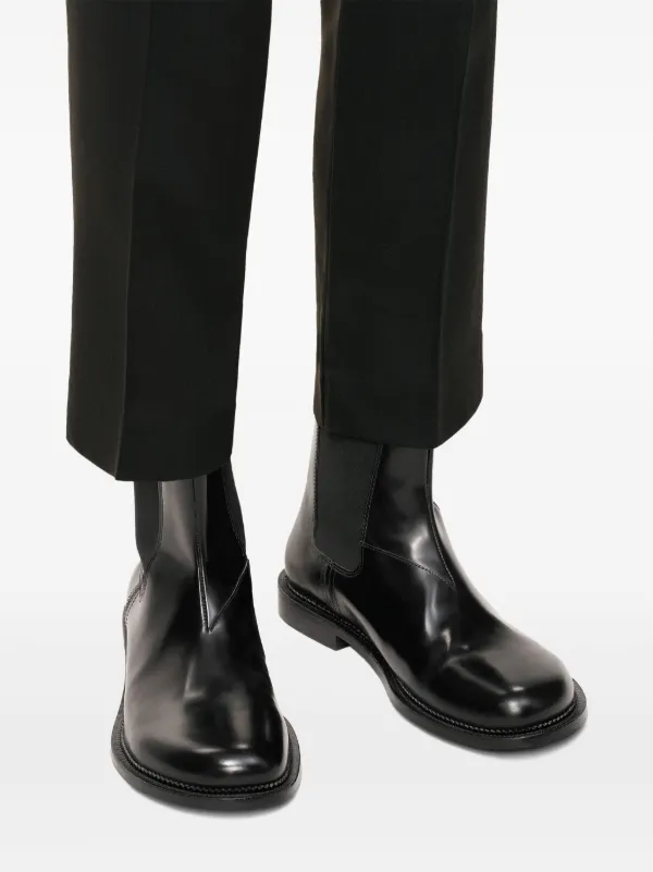 【AMI PARIS】レザー チェルシーブーツ ブラック AMI Paris レザーチェルシーブーツ | ブラック | FARFETCH JP