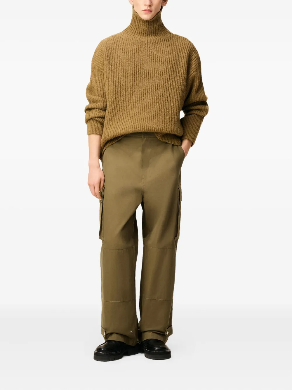 AMI Paris Broek met cargo zak Groen