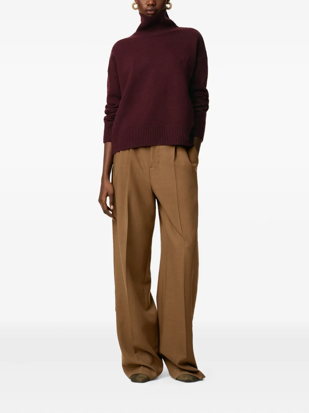 AMI Paris Ami De Coeur trui met trechterhals Bruin