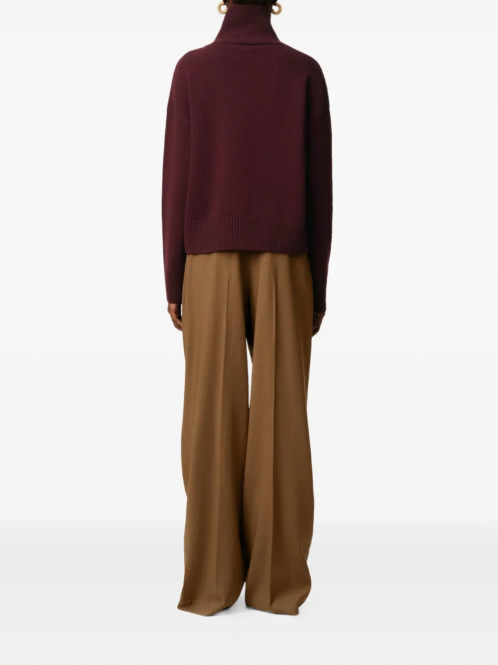 AMI Paris Ami De Coeur trui met trechterhals Bruin