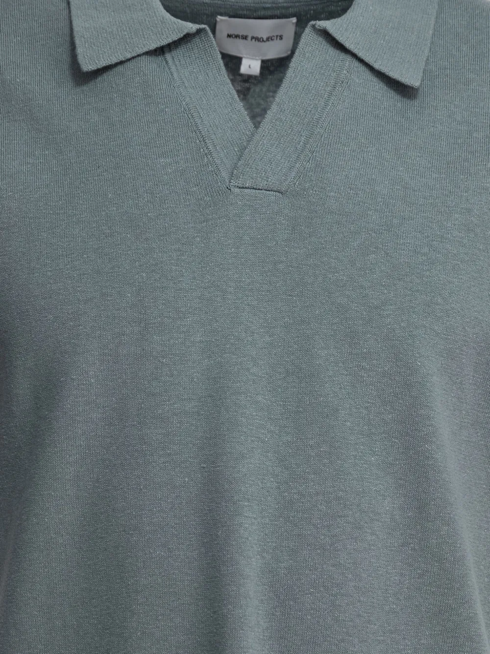 Norse Projects knitted V-neck T-shirt Blauw
