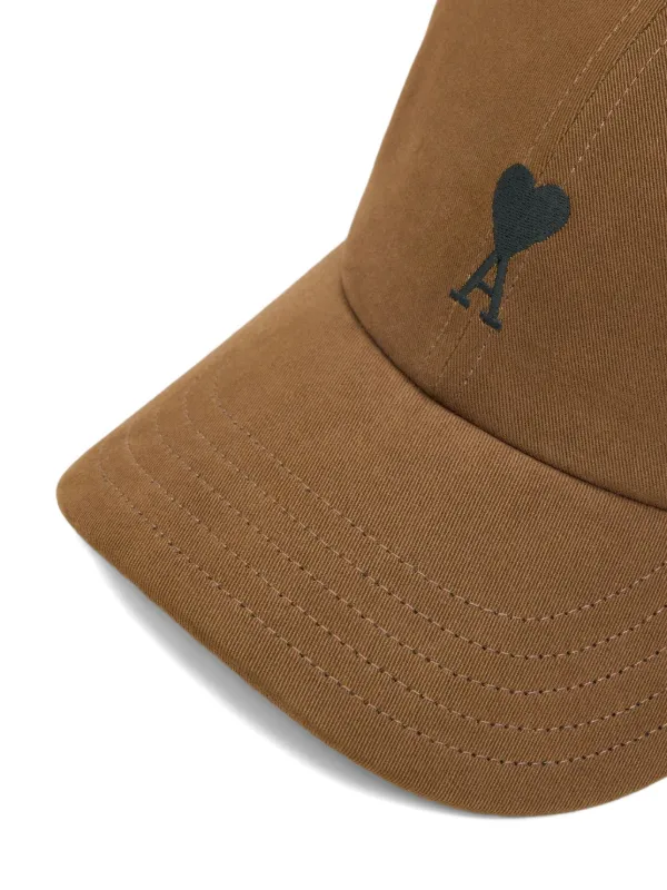 【AMI PARIS】アミパリス AMI DE COEUR ボアキャップ AMI Paris Ami De Coeur キャップ | ニュートラル | FARFETCH JP
