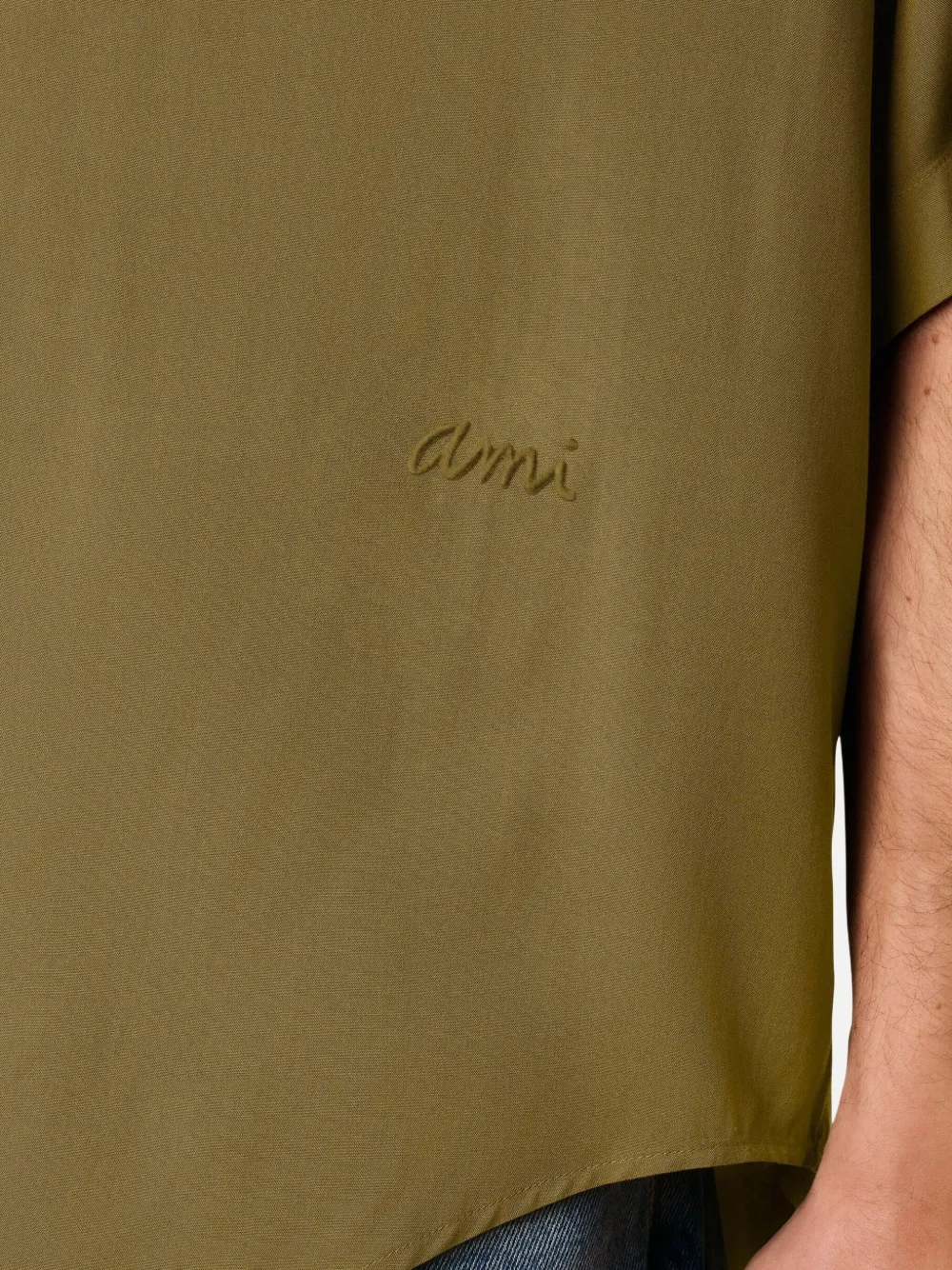 round-hem short-sleeve shirt