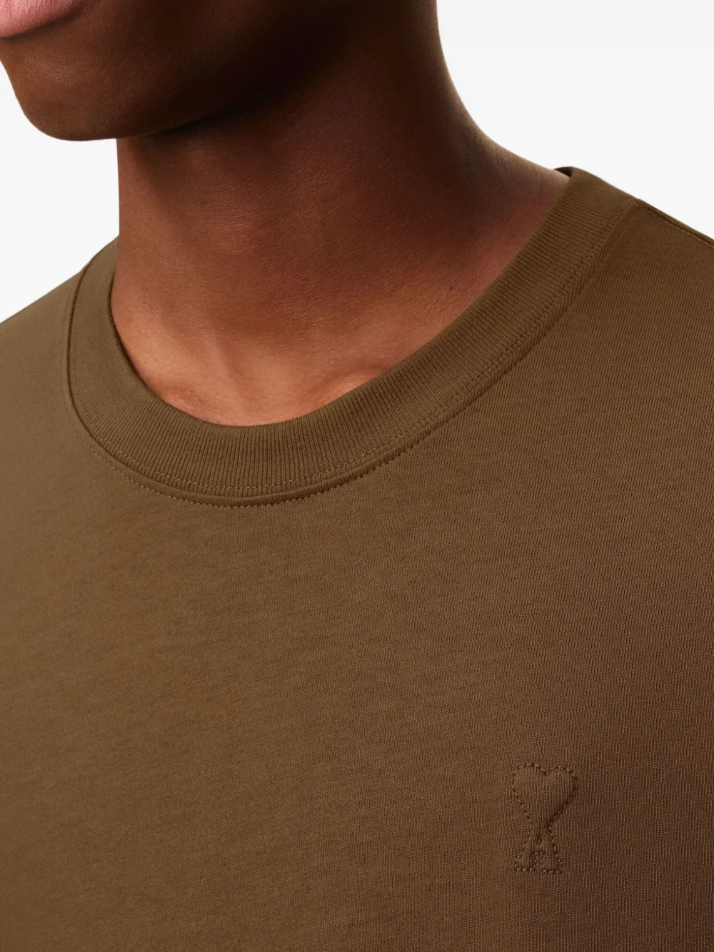 AMI Paris Katoenen T-shirt met hart-reliëf Bruin