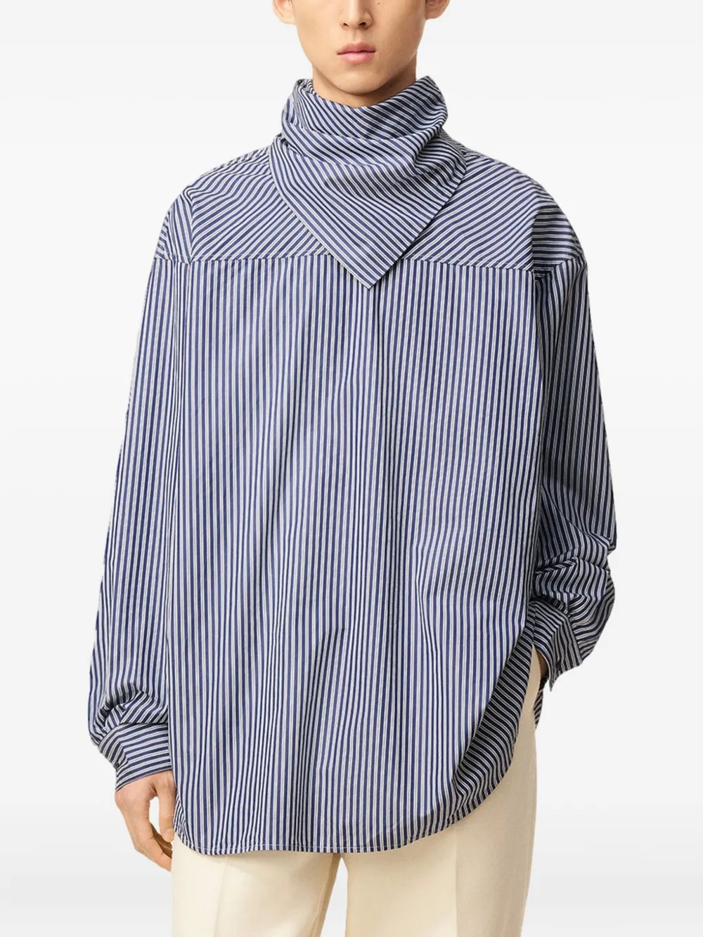 AMI Paris Gestreept shirt met bandanakraag Blauw