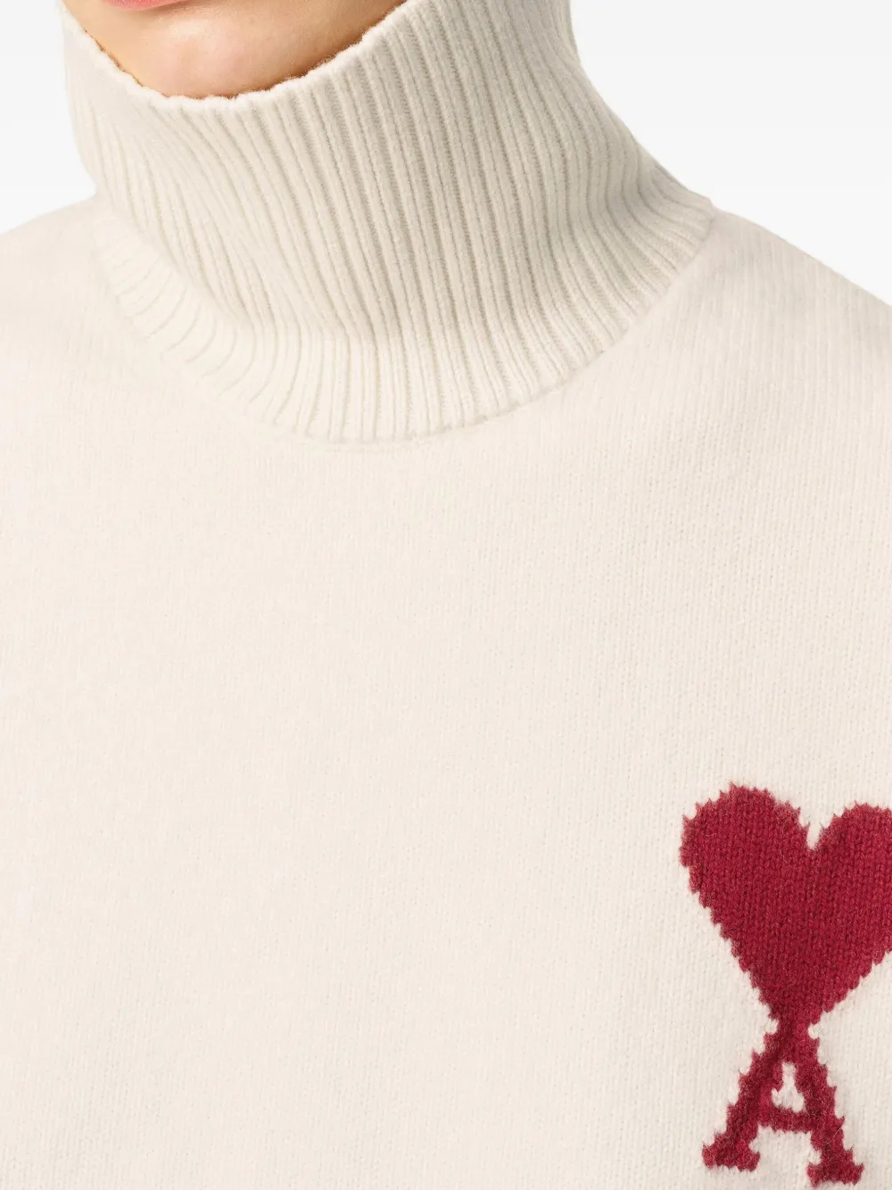 AMI Paris Trui met trechterhals en hart intarsia Beige