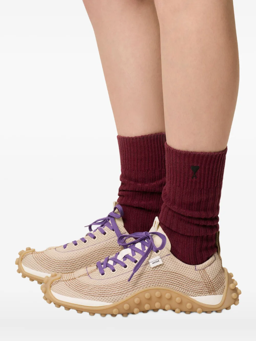 Ami Alexandre Mattiussi Ribbed Heart-embroidered Socks In Burgundy