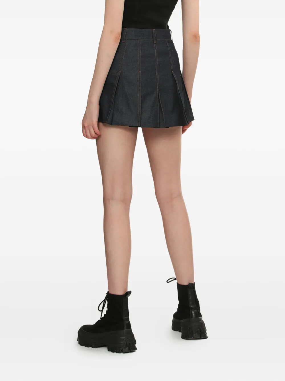 Juun.J Geplooide spijkershorts Blauw