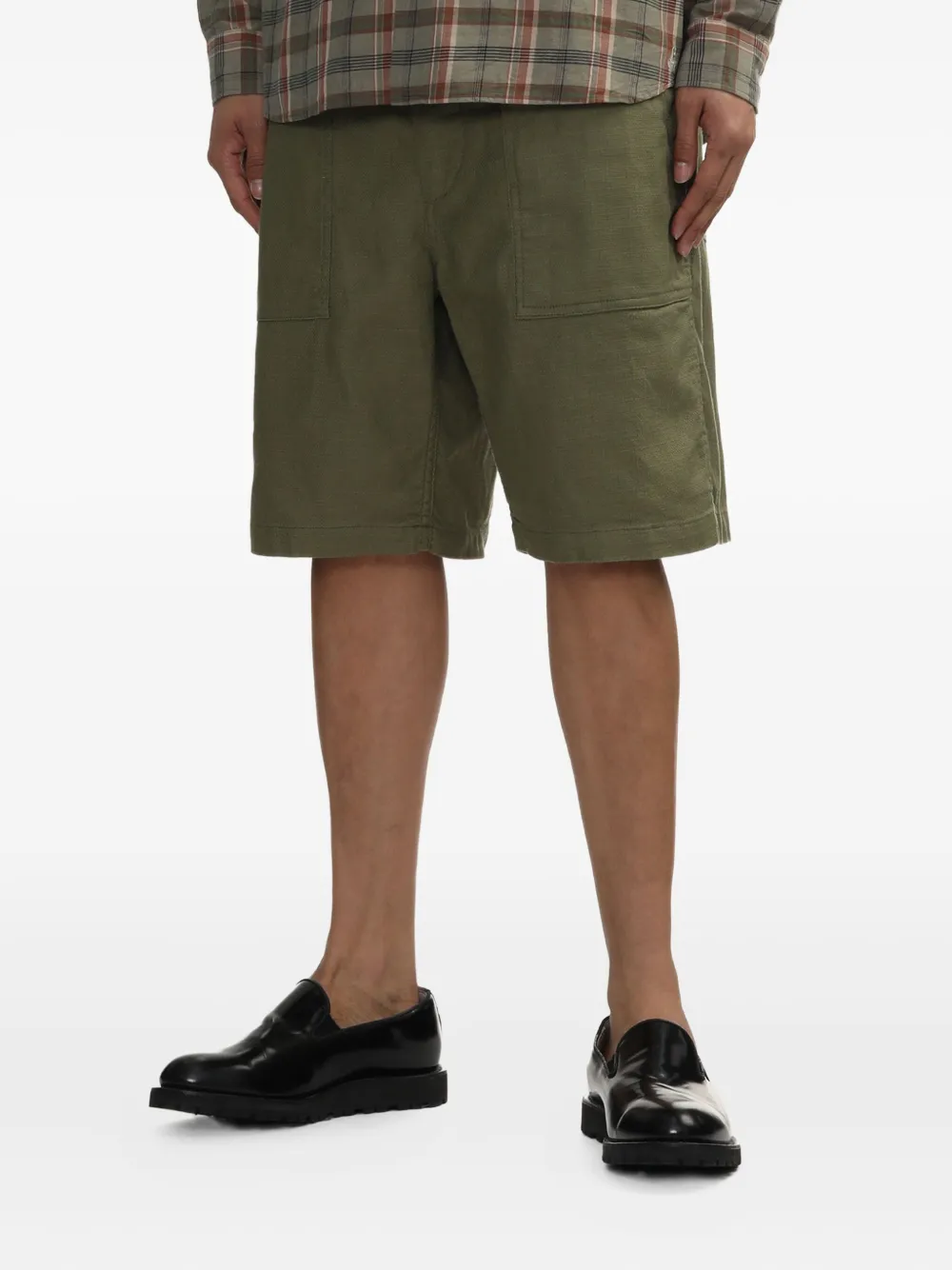 Engineered Garments Shorts met opgestikte zak van katoen-linnenblend Groen