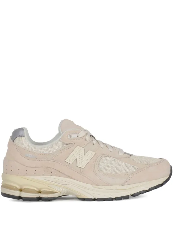 New Balance 2002R スエードスニーカー | ニュートラル | FARFETCH JP
