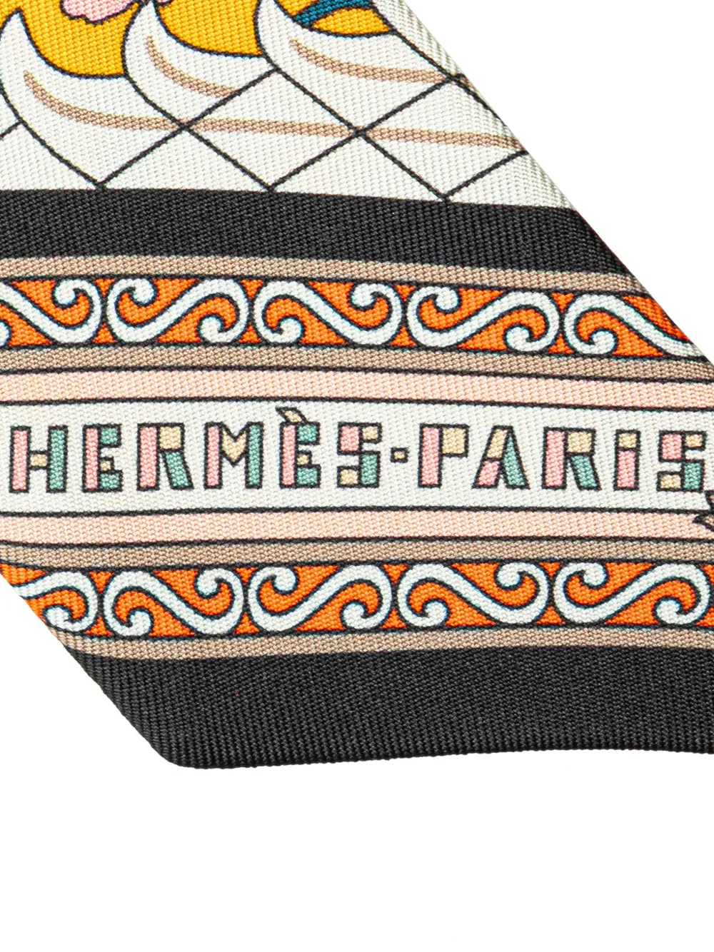 Pre-owned Hermes 1990-2015 Tapis Persans Silk Twilly Scarf Scarves