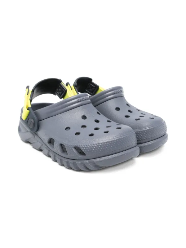 crocs duet max clog ii