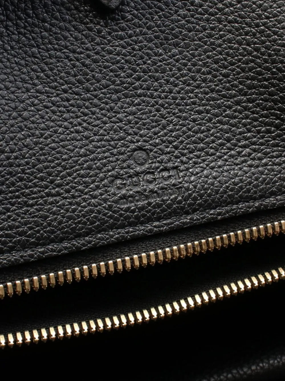 Pre-owned Gucci 2000-2015 Large Leather Logo Convertible Satchel In Black