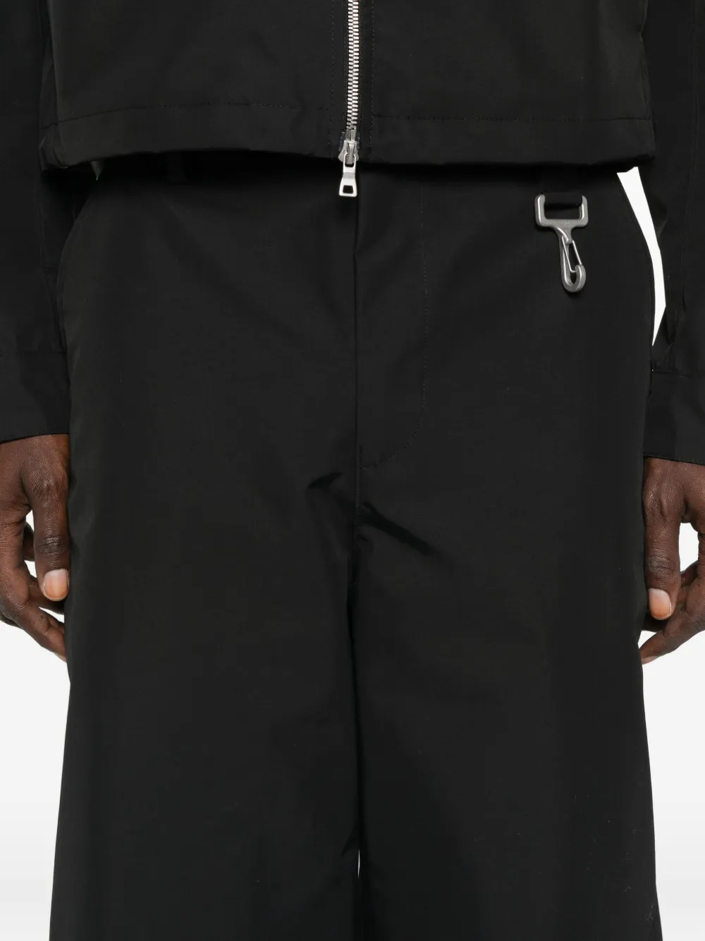 Reese Cooper Clasp-detail Straight-leg Trousers In Black