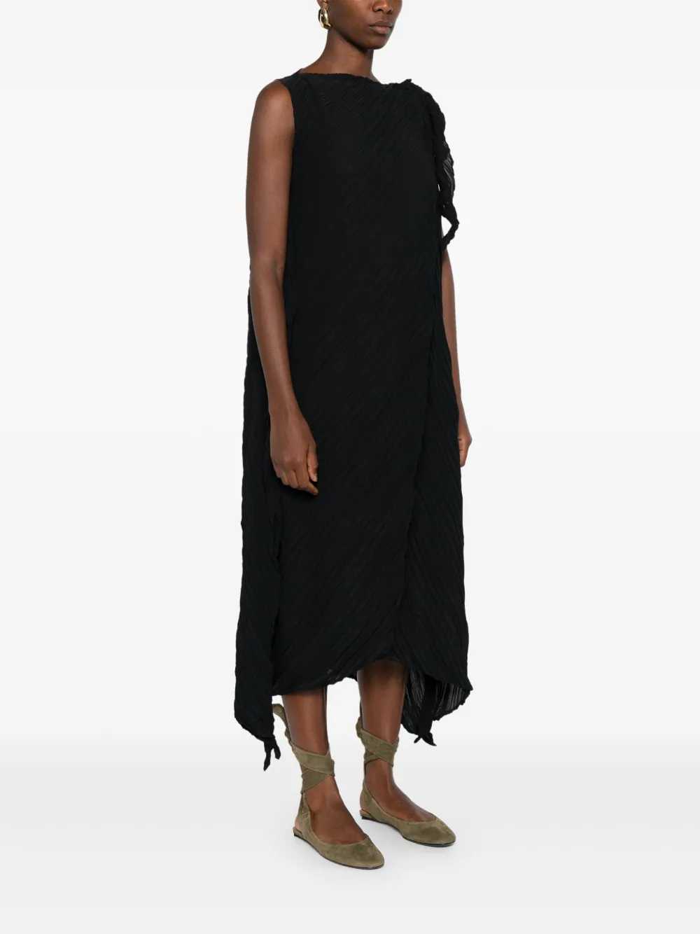 Issey Miyake Gekreukte asymmetrische jurk Zwart