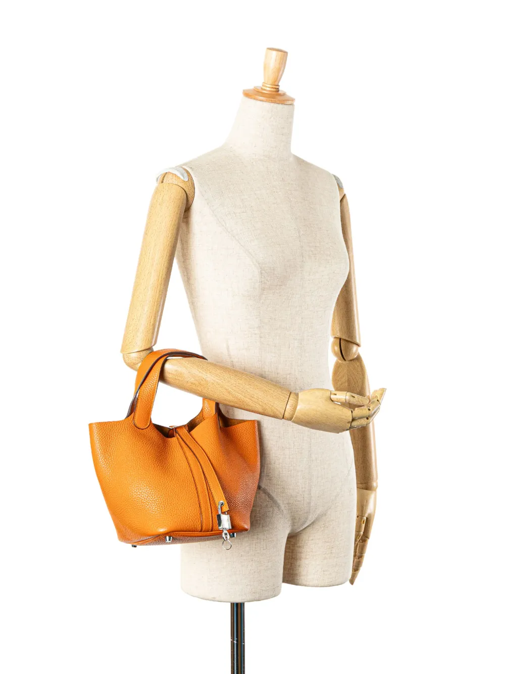 Hermès Pre-Owned 2018 Clemence Picotin Lock 18 handbag | Pre-Owned | Image 2