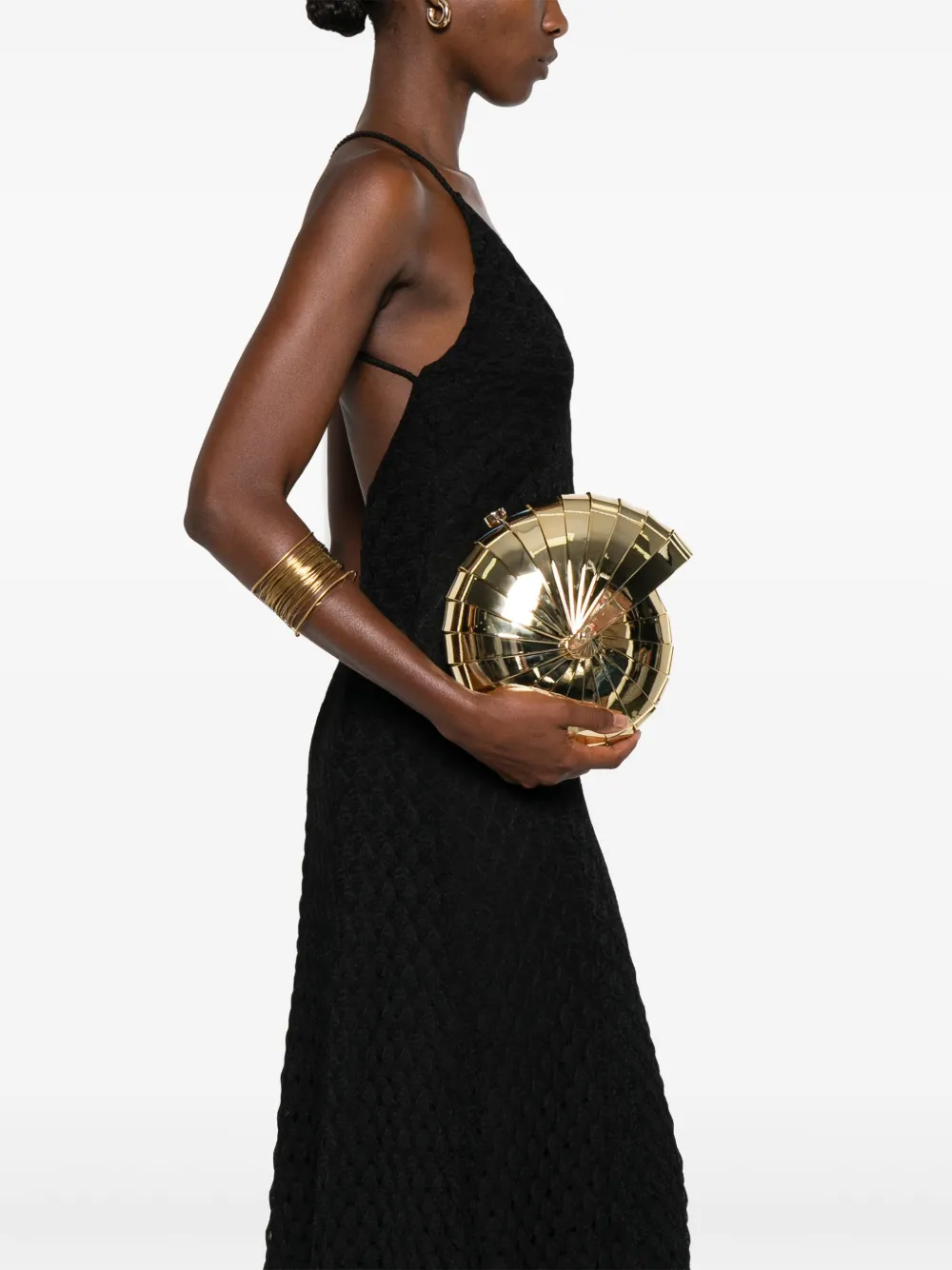 Cult Gaia shell-motif clutch bag | Image 2