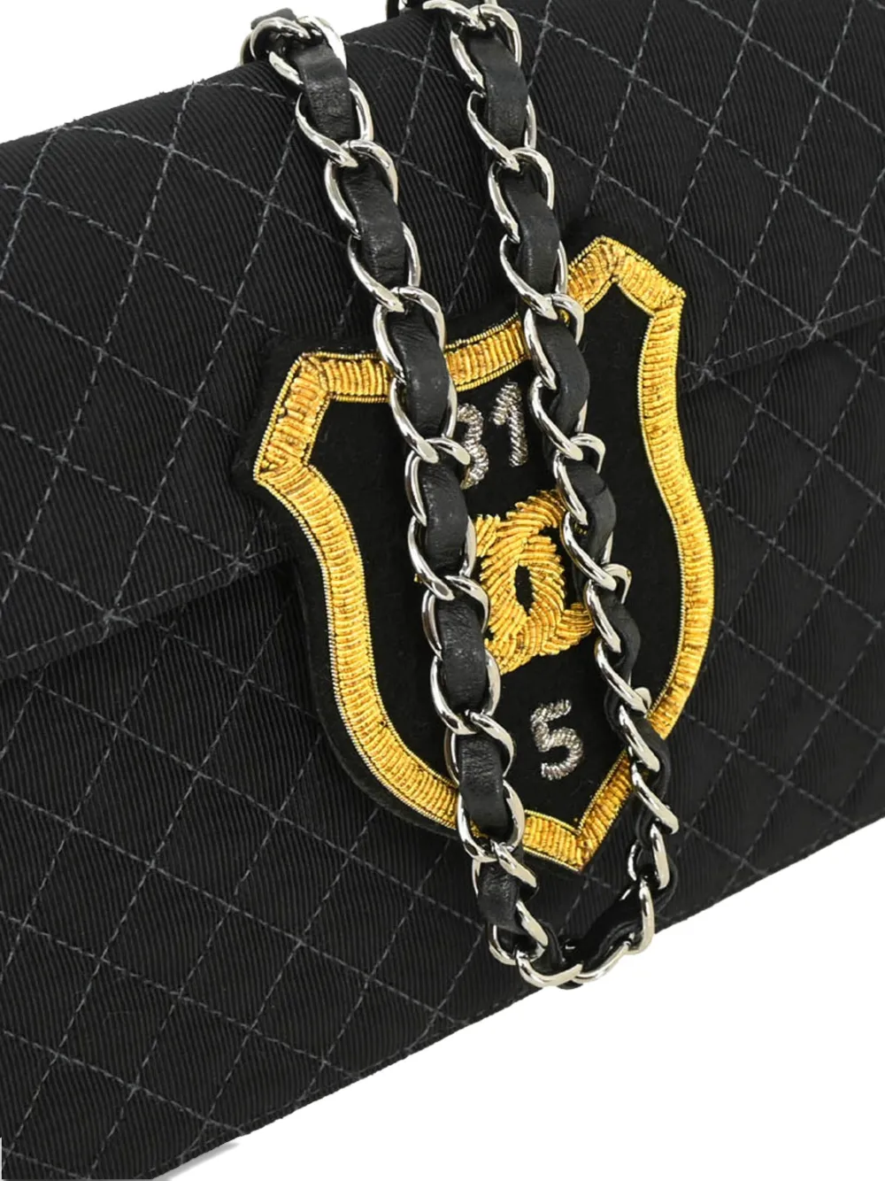 Pre-owned Chanel 2005 Emblem Quilted Flap Shoulder Bag