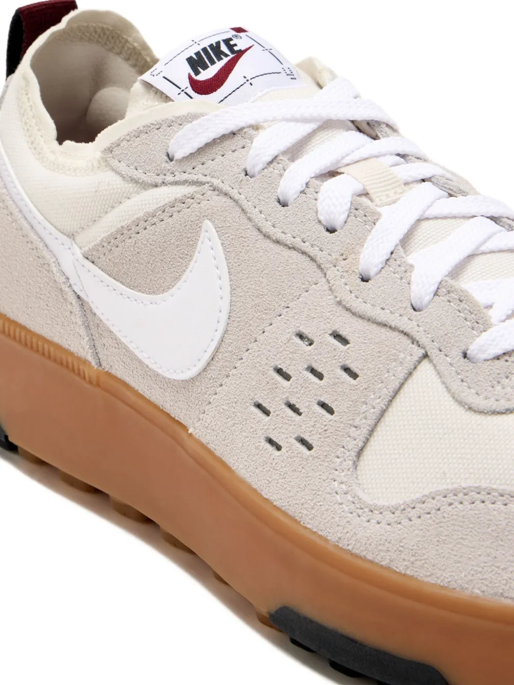 Nike Geperforeerde sneakers Beige