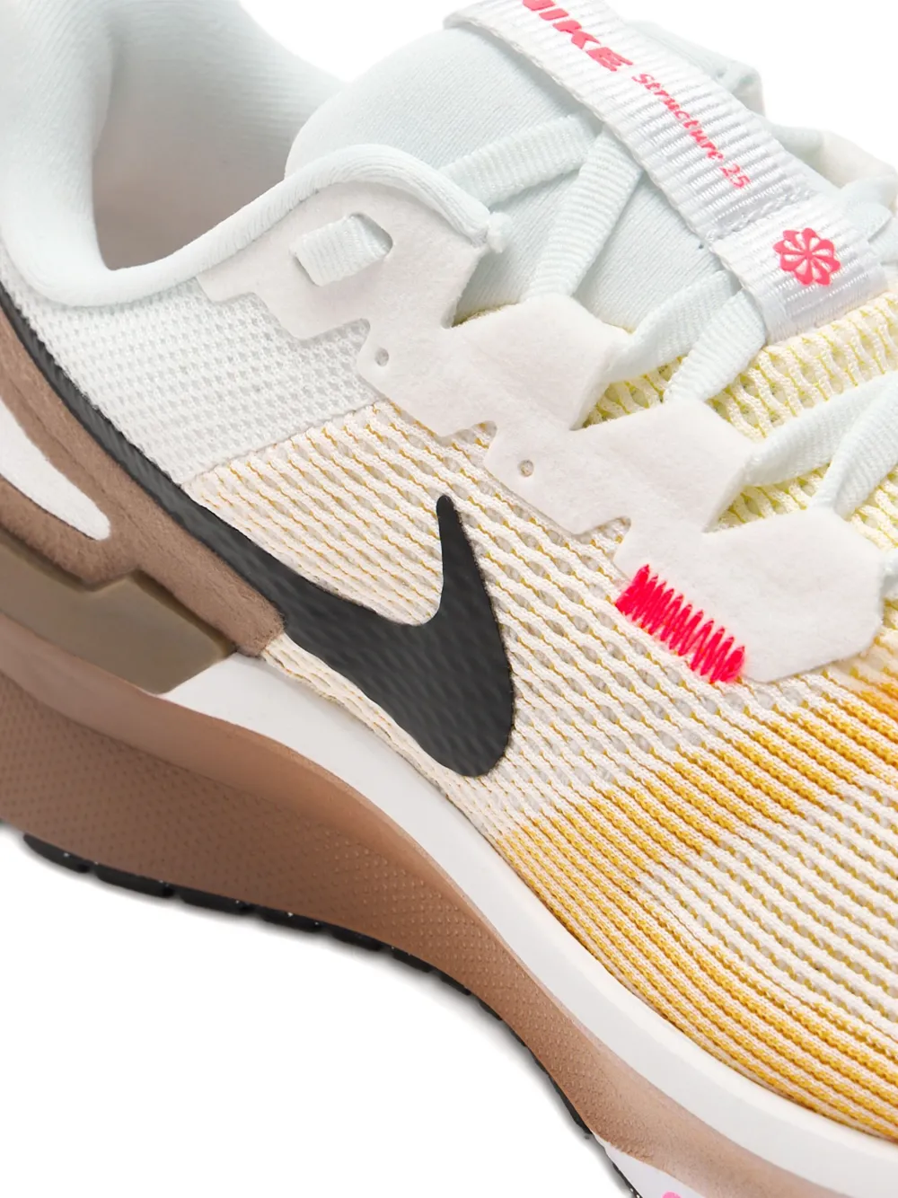 Nike Structure 25 hardloopsneakers met mesh vlak Bruin