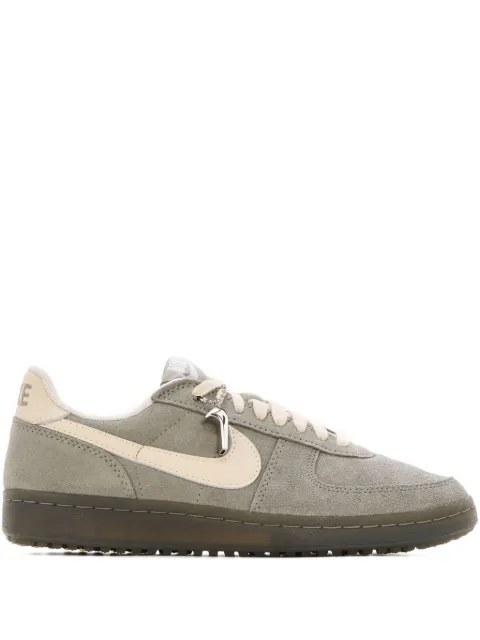 Nike baskets Field General