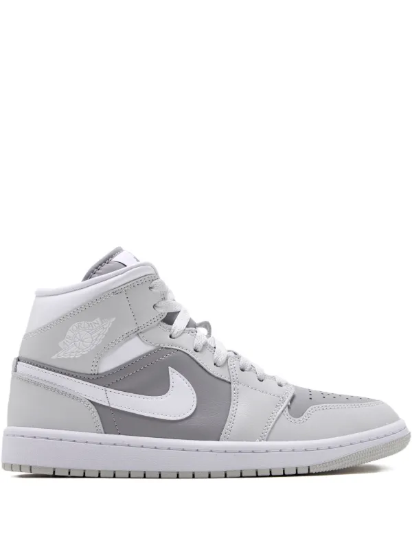 Nike Air Jordan 1 スニーカー | グレー | FARFETCH JP