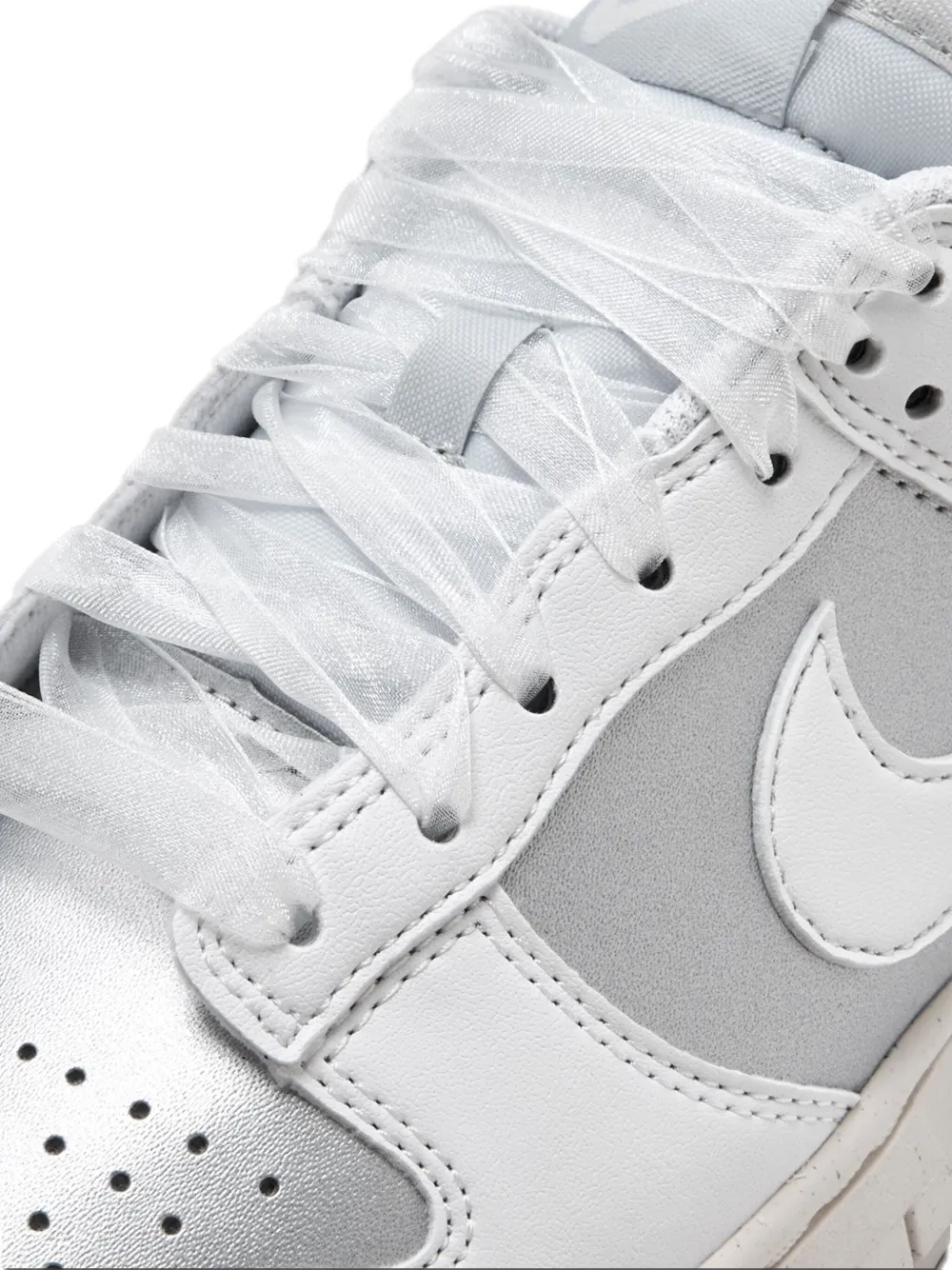 Nike Dunk Low metallic leather sneakers Silver