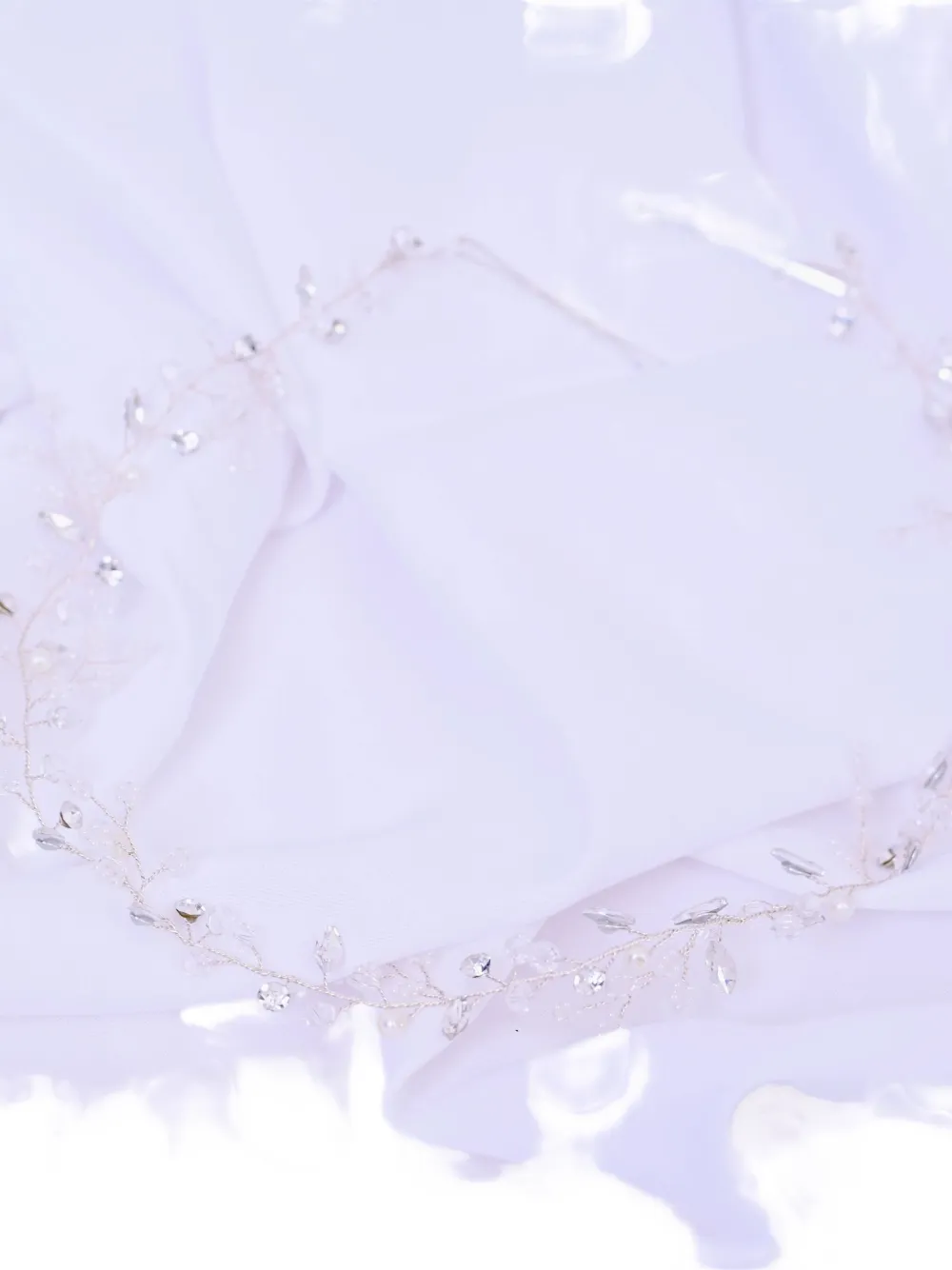 Tulleen Haarspeld met kristallen en bloemdetail Zilver
