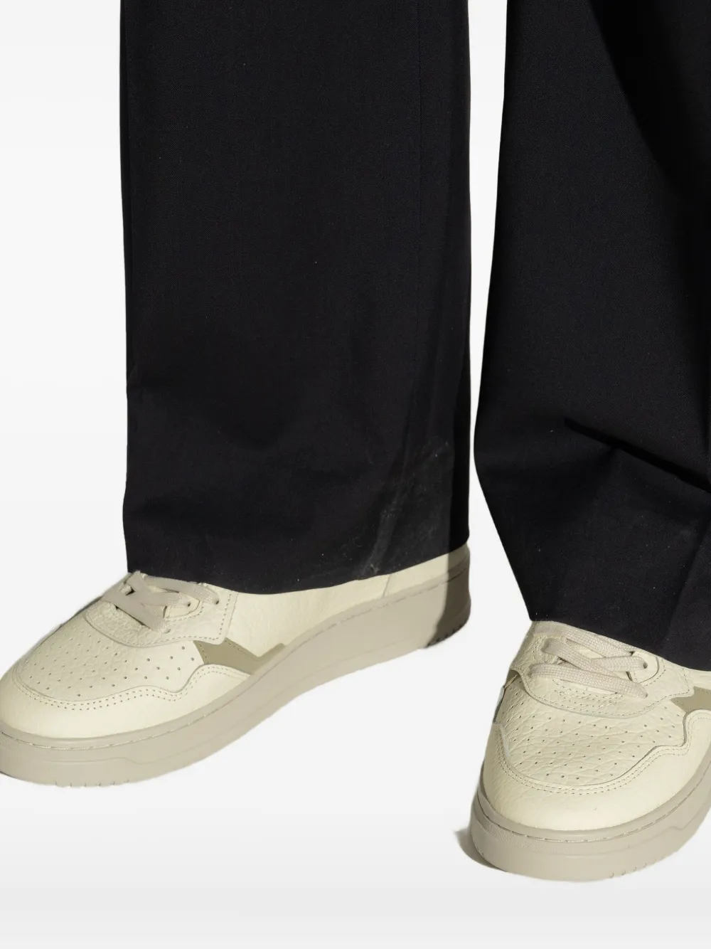 Autry Medalist low-top sneakers Neutrals