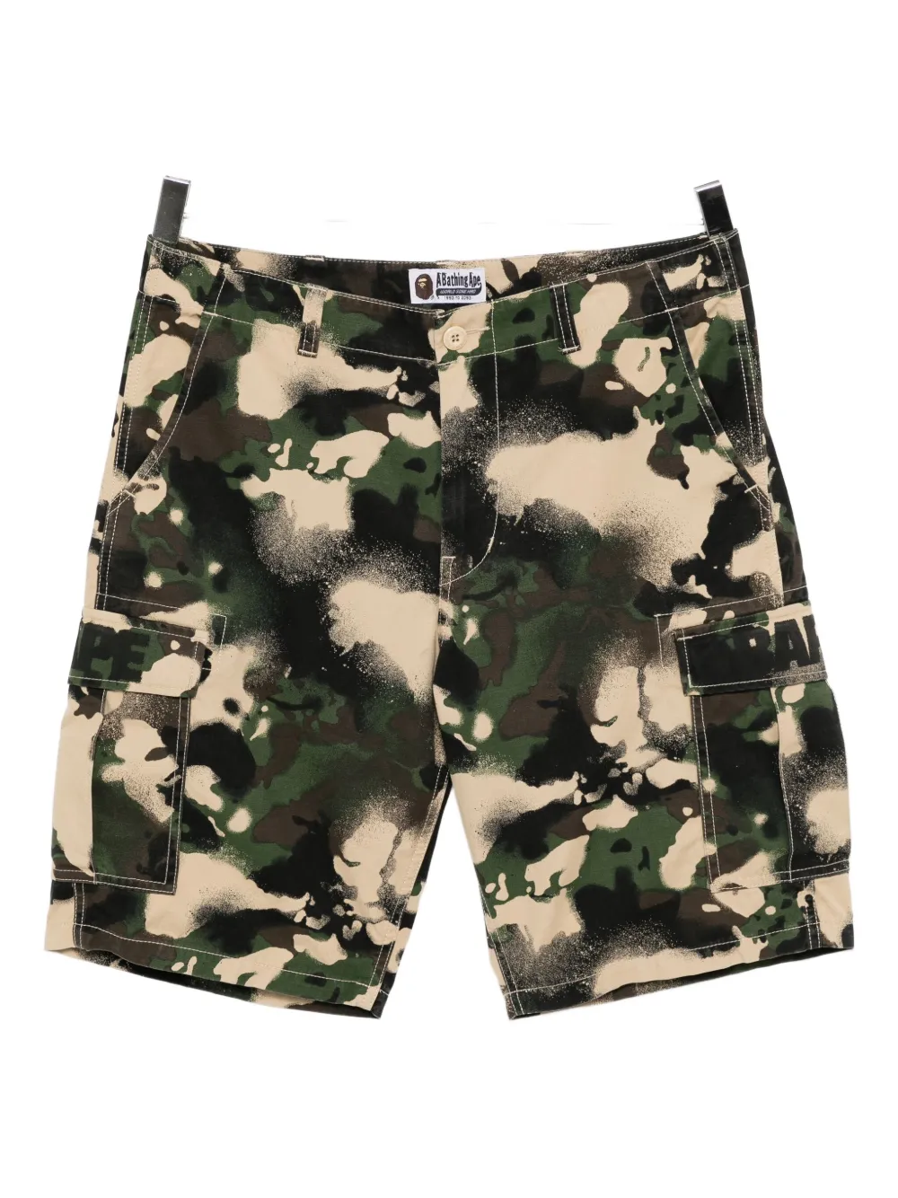 A BATHING APE® Map Camo cargo shorts - Verde