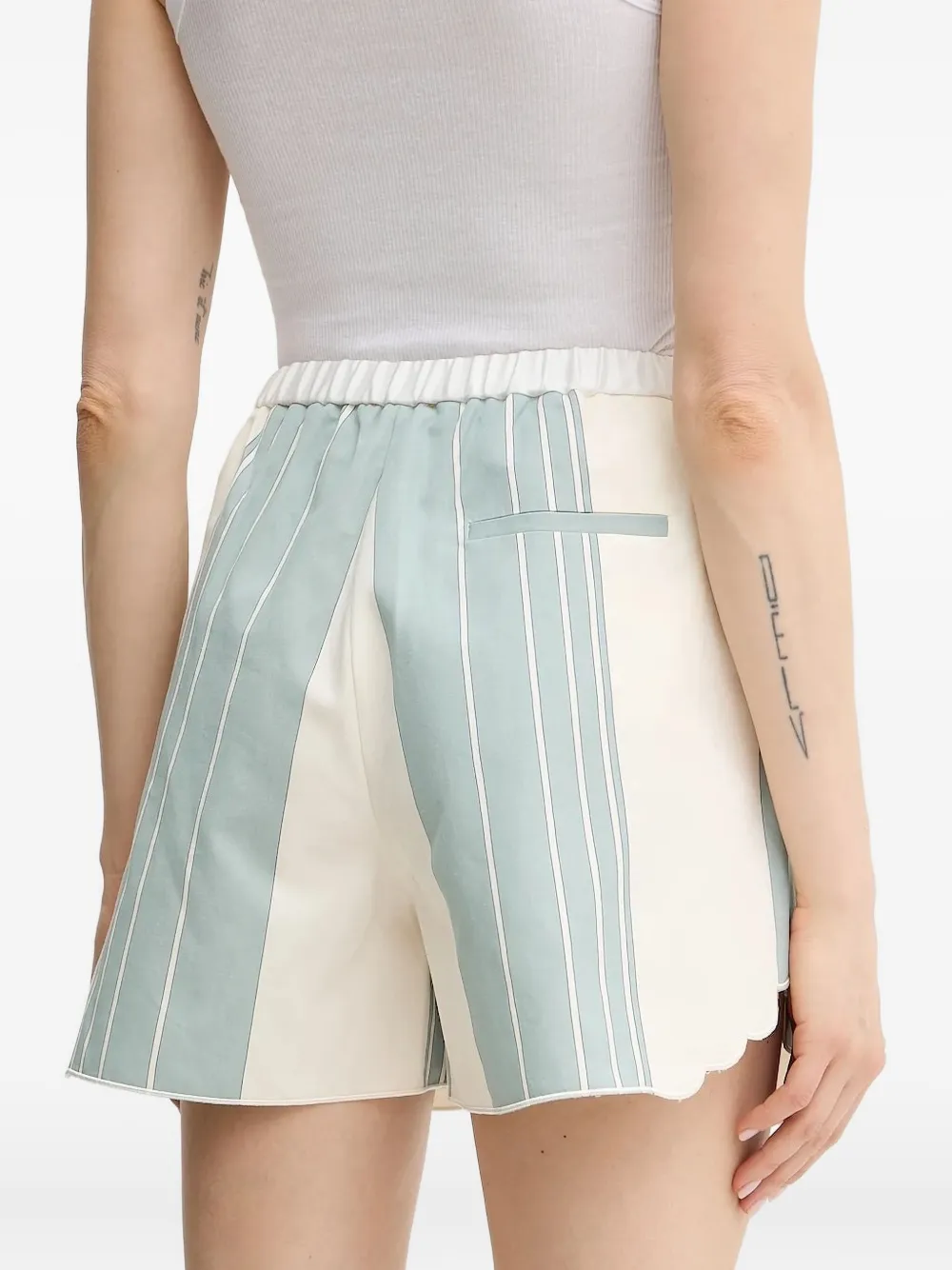 Forte Gestreepte gewelfde shorts Beige