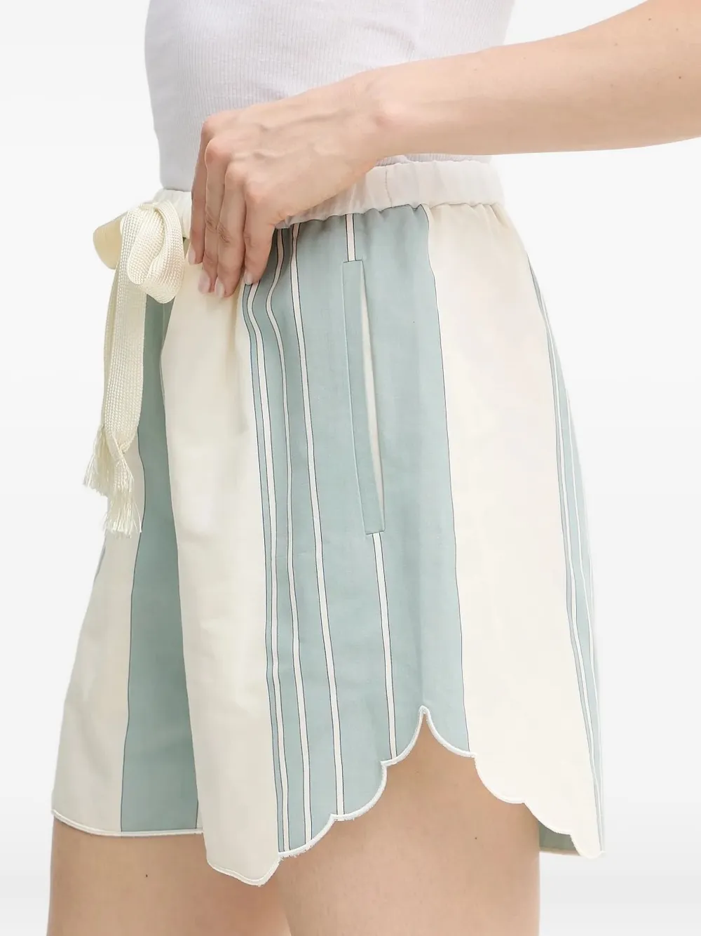 Forte Gestreepte gewelfde shorts Beige