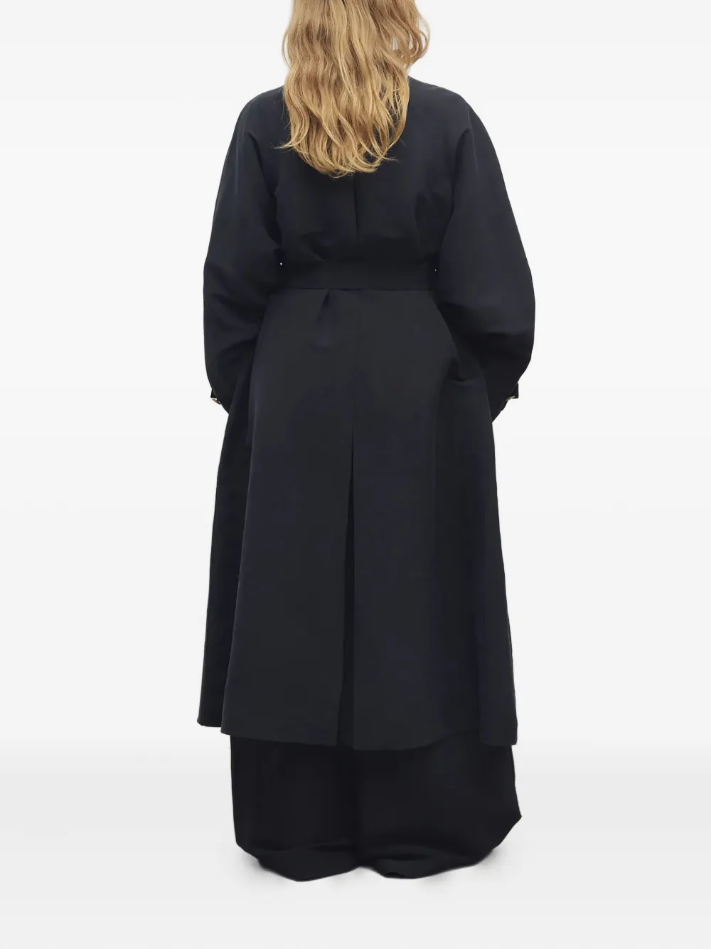 The Row Ryo Silk Coat In Black