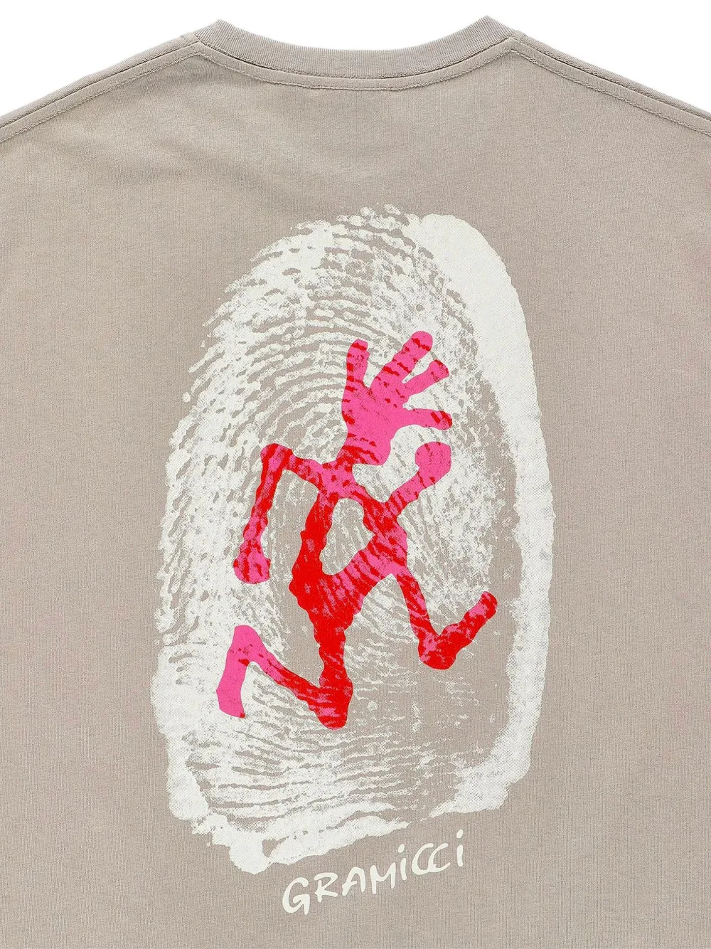 Gramicci T-shirt met grafische print Beige