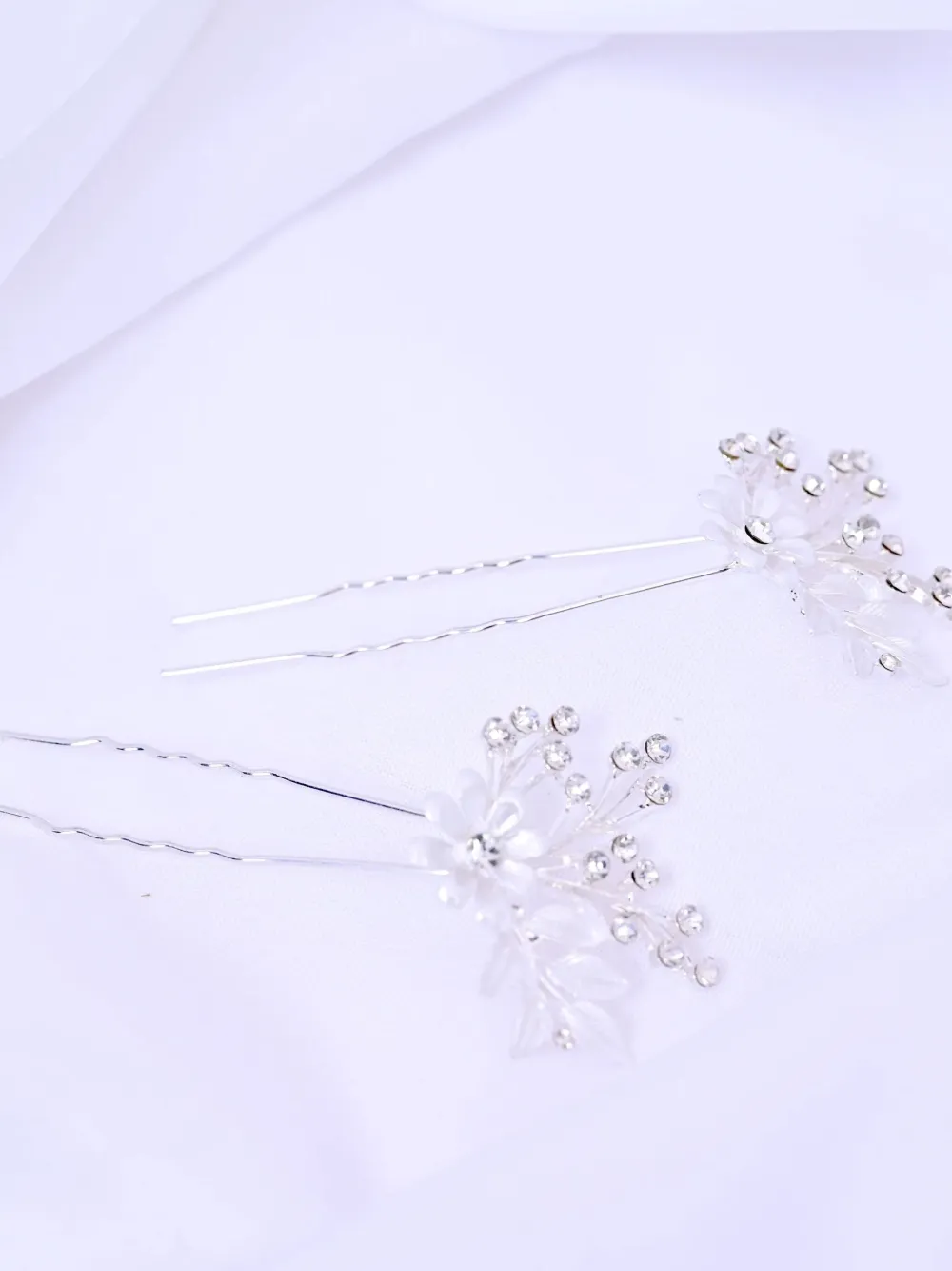 Tulleen crystal-flower rhinestone-accented hair clips | Image 2
