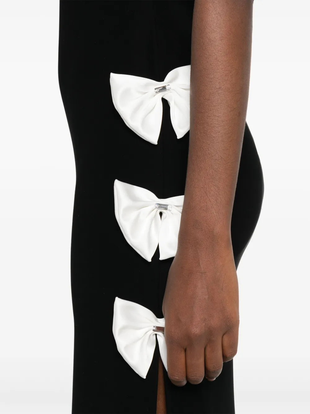 SILK LOVE & LACE Jurk met versierde hals Zwart