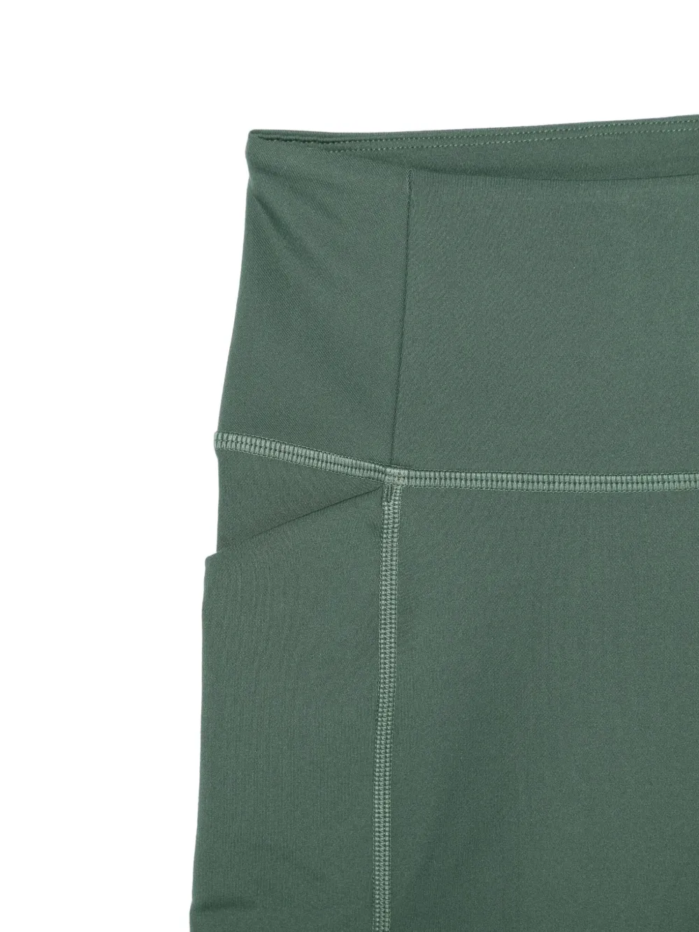 Girlfriend Collective Shorts met zak Groen