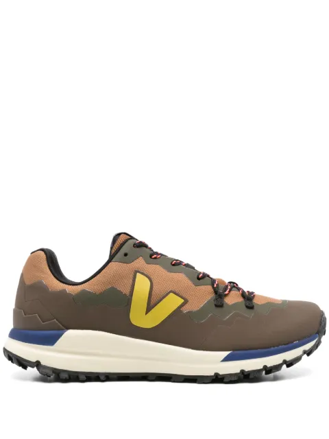 VEJA tenis Fitz Roy Trek Shell en colaboración con BUFF