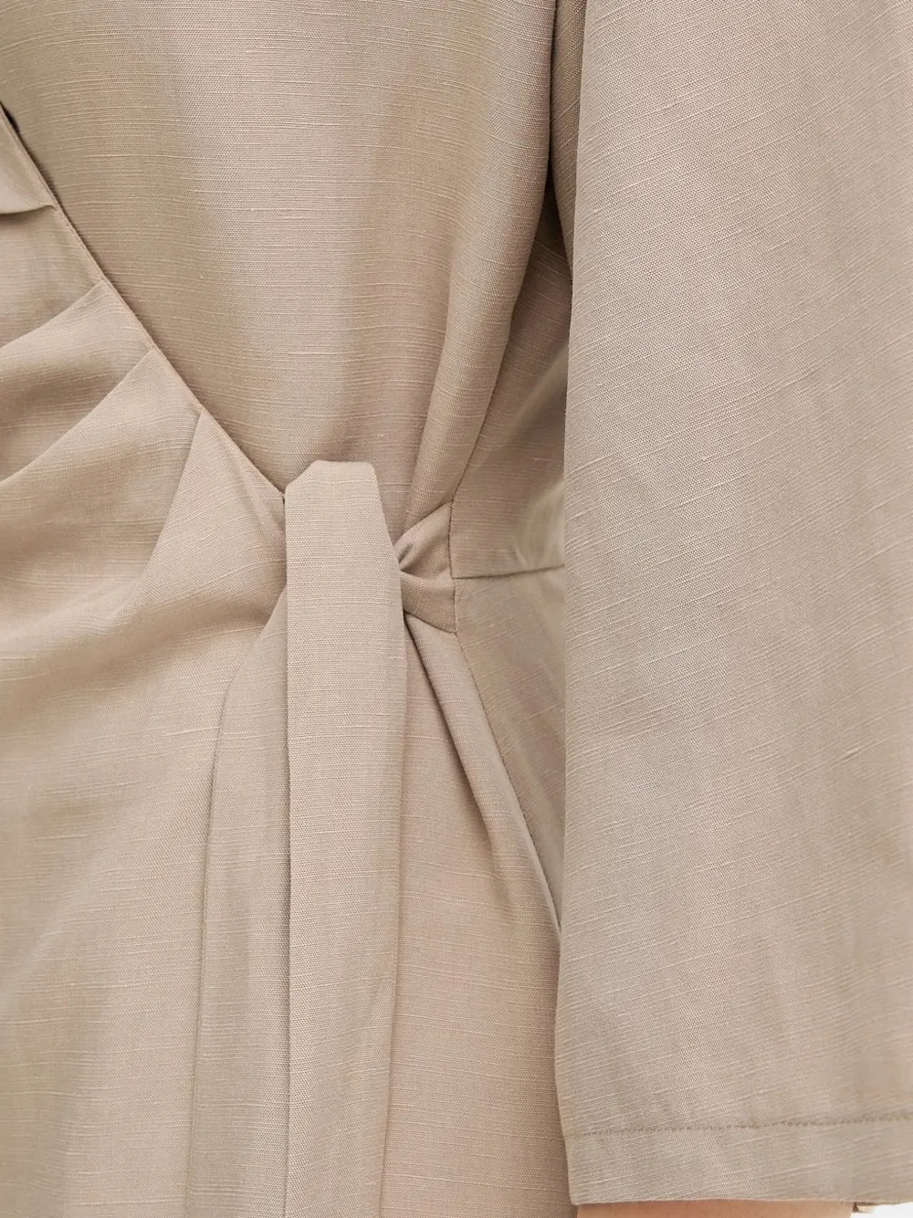 SAMSOE Midi-jurk met wikkeleffect en kwartmouwen Beige