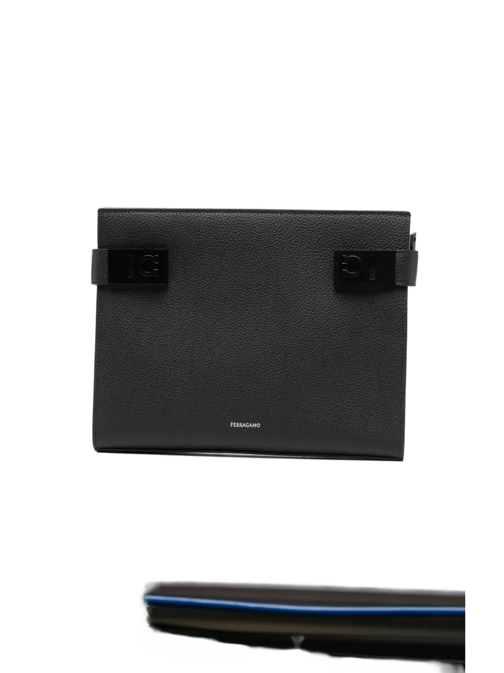 Ferragamo Gancini-buckle leather clutch bag Zwart