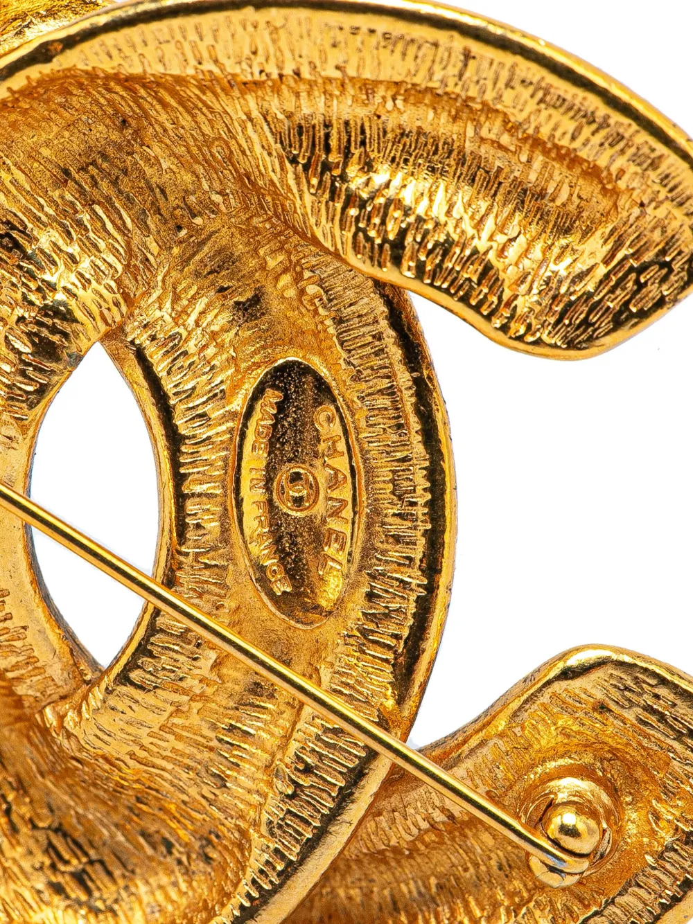 Pre-owned Chanel 1970-1980 Gold Plated Cc Quilted Brooch Costume Brooch