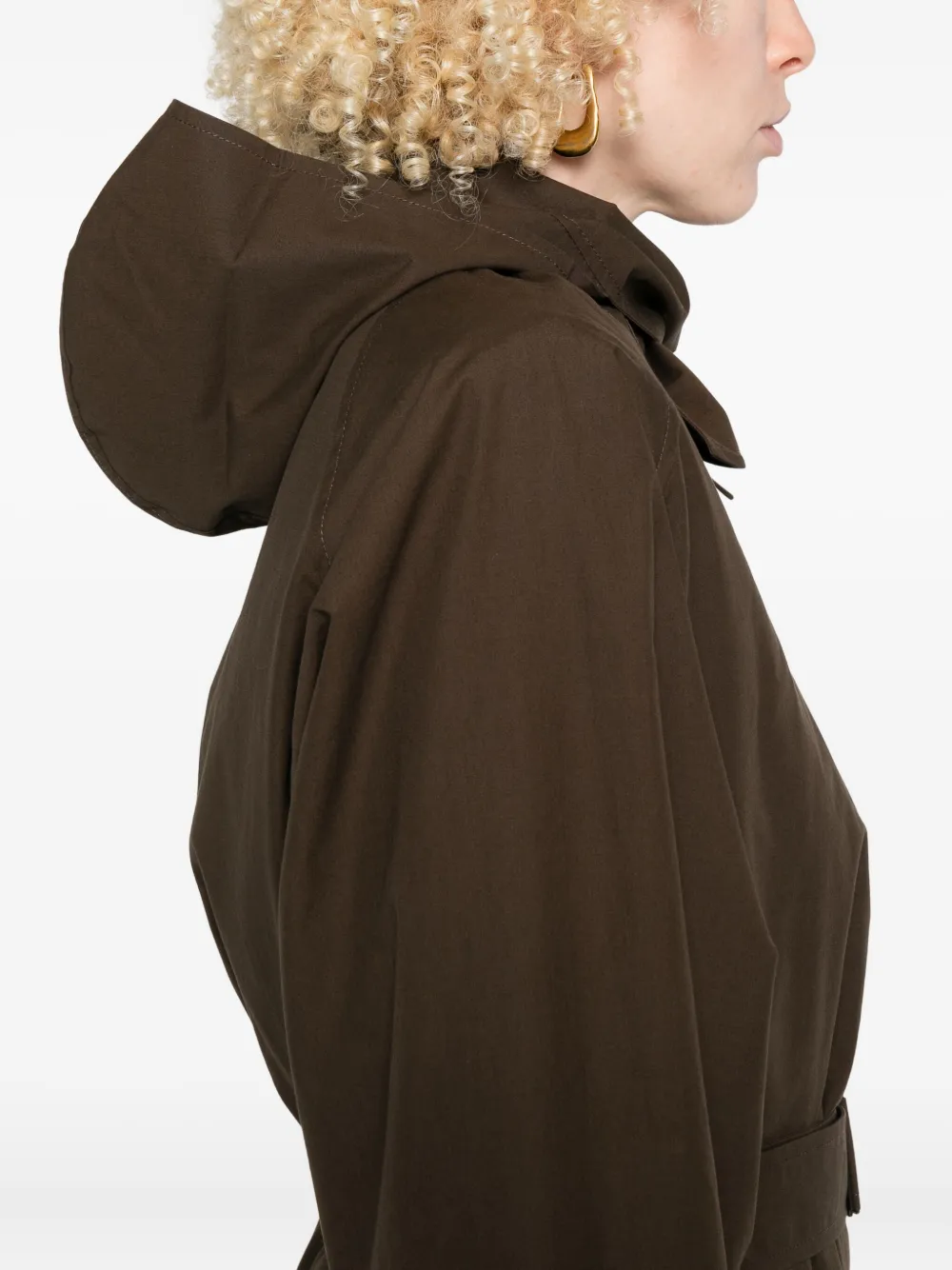 Magda Butrym Jas met ceintuur en knopen Bruin