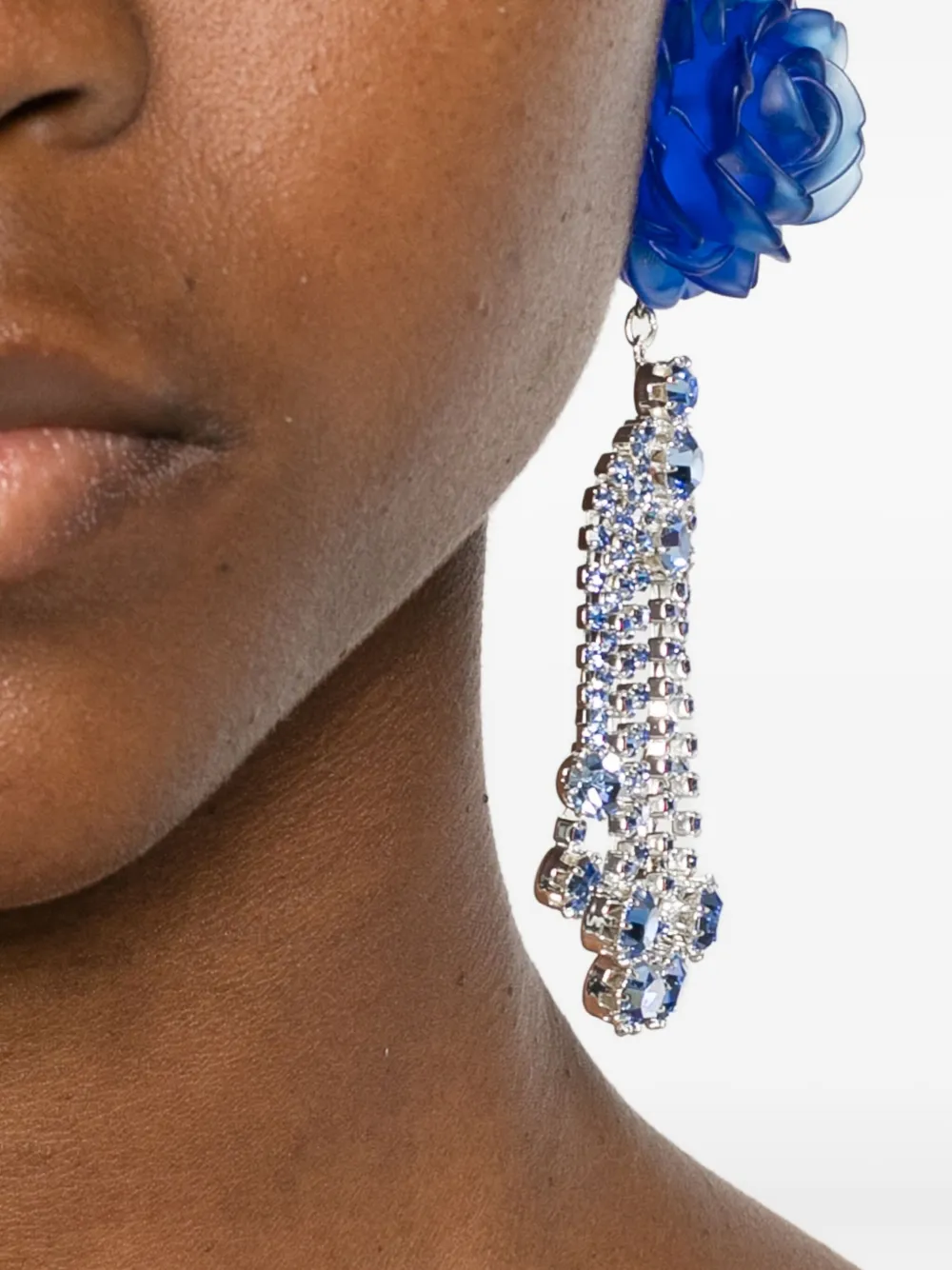Magda Butrym rose-embellished earrings - Blauw