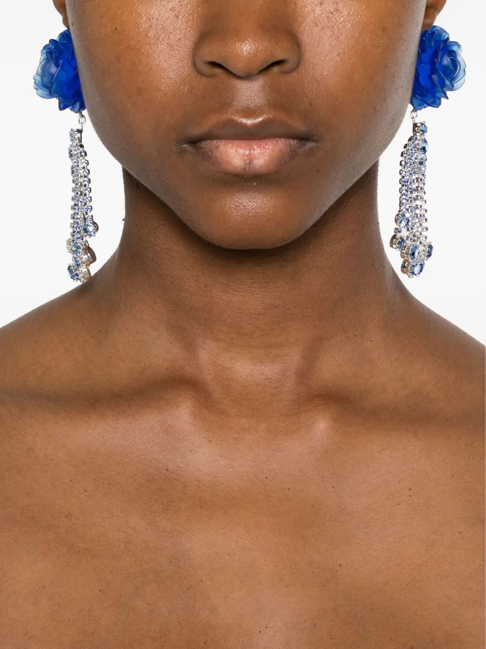 Magda Butrym aretes con detalle de rosa | Image 2