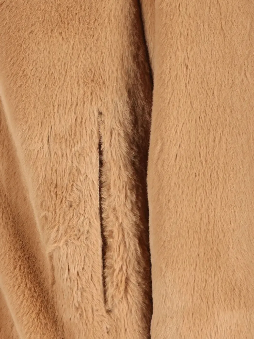 Herno Jas van imitatiebont en met ceintuur Bruin