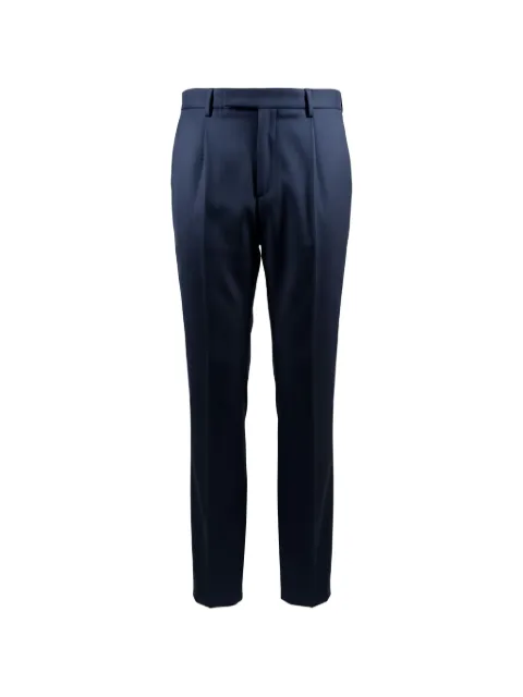 Tagliatore pantalones tipo cargo