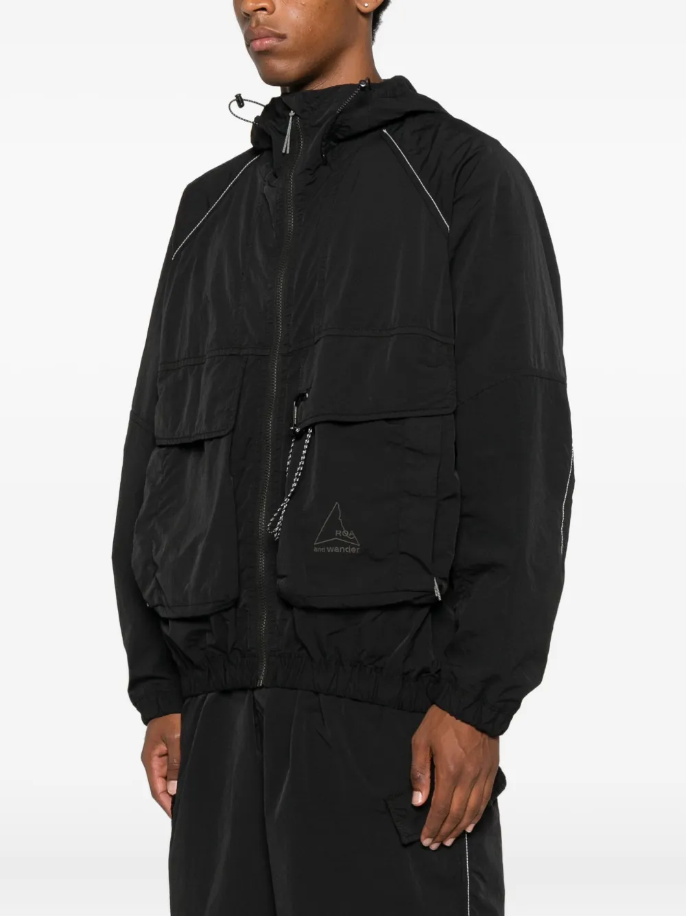 ROA x And Wander jack met capuchon Zwart