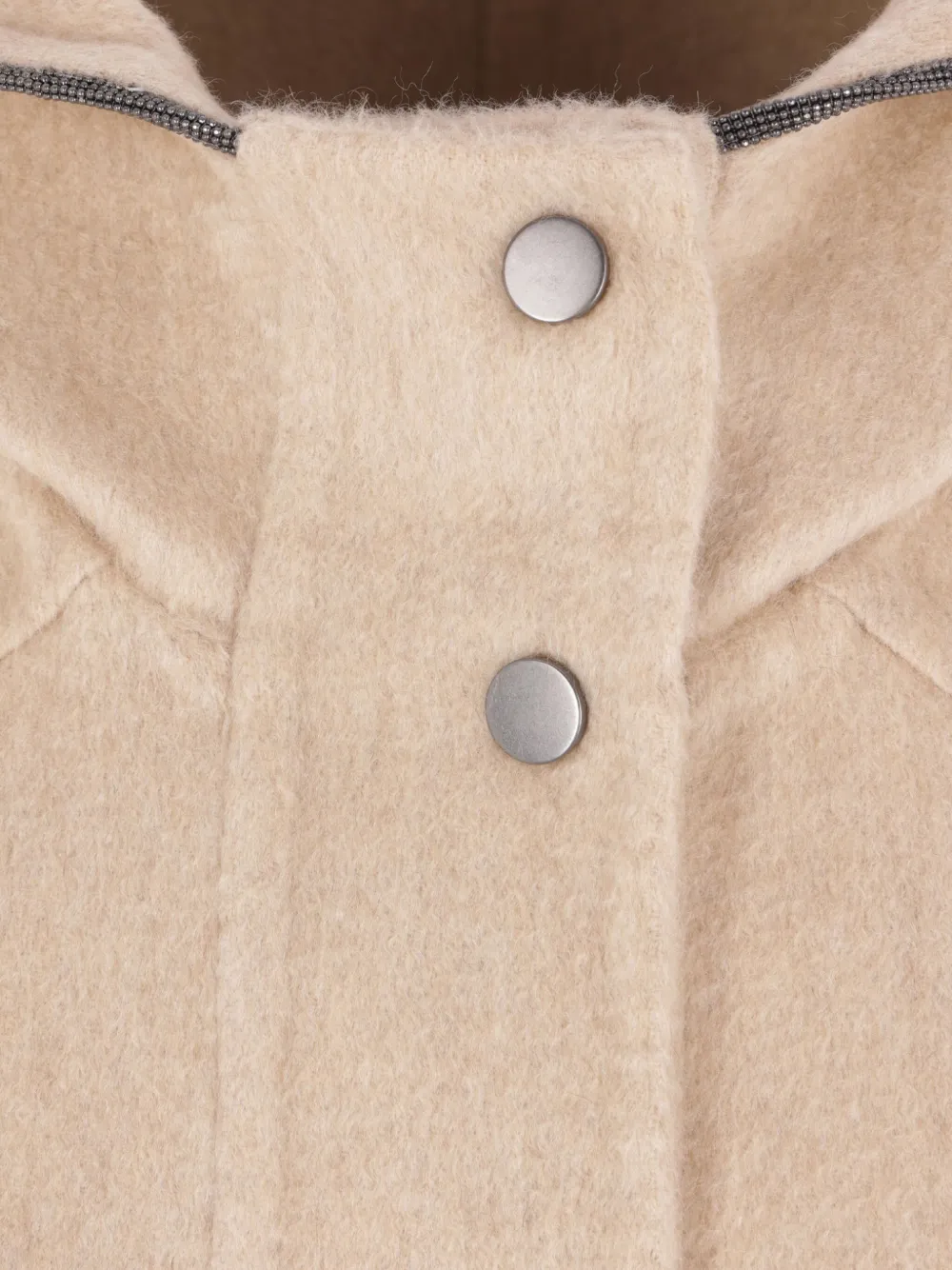 Brunello Cucinelli Cape met capuchon en knopen Beige